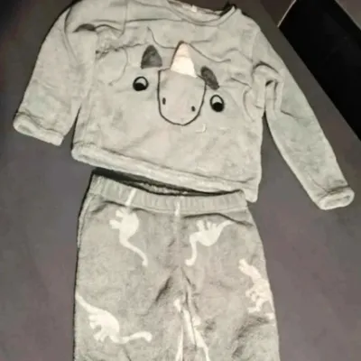 Pyjama dinosaure taille 6 ans